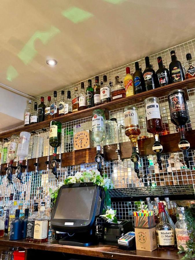 במוטל The Yew Tree At Longhope מראה חיצוני תמונה