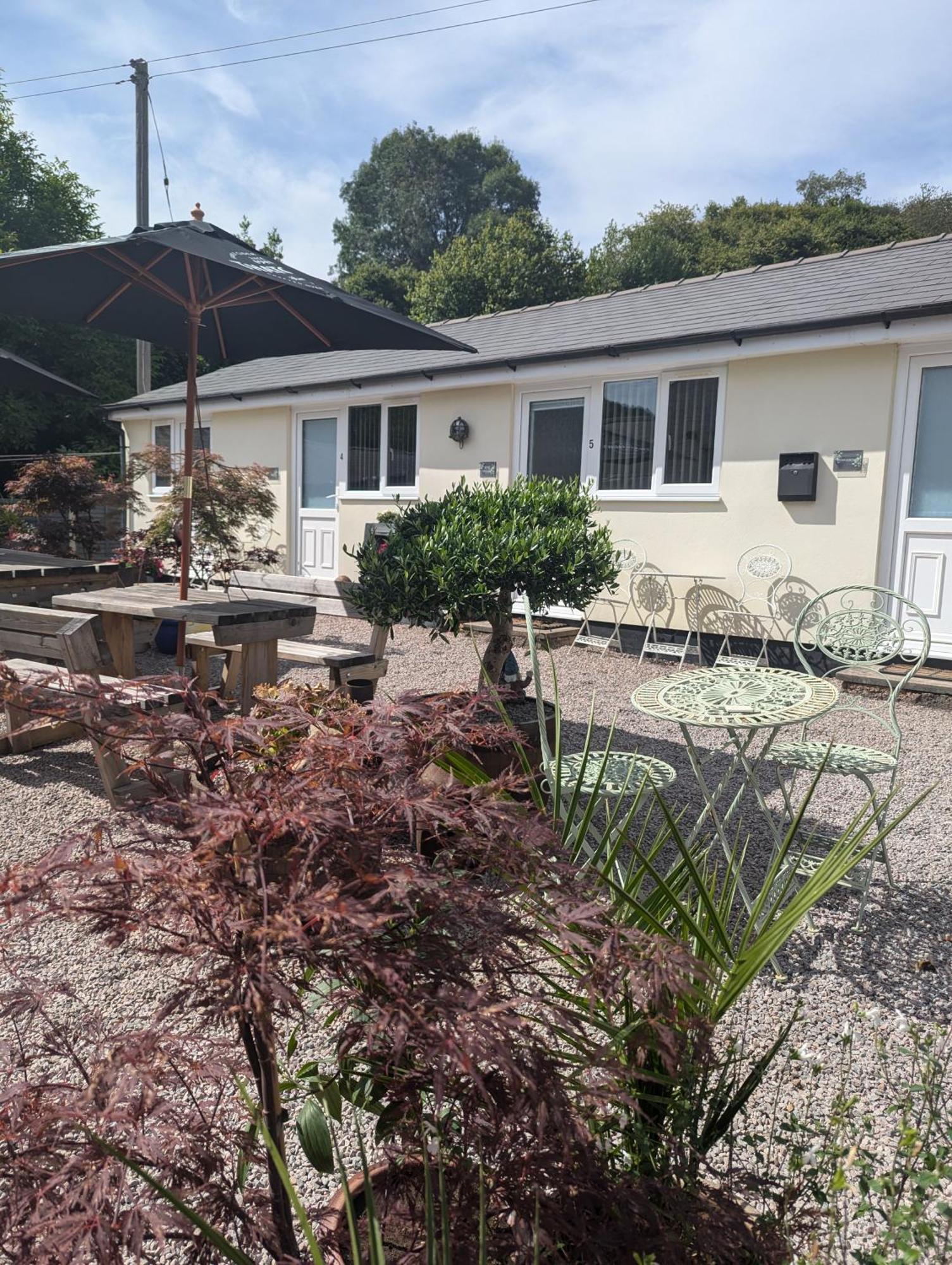 במוטל The Yew Tree At Longhope מראה חיצוני תמונה